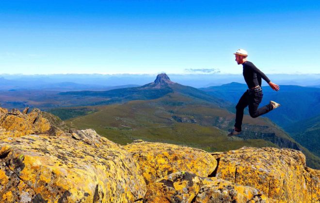 Au sommet de Cradle Mountain en Tasmanie  - Mon Histoire